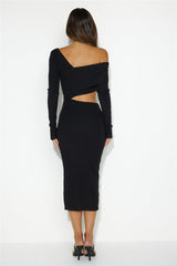 Lively Flair Midi Dress Black
