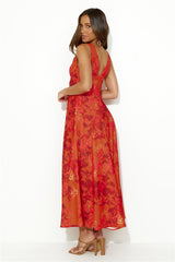 Perfectly Swaying Midi Dress Red